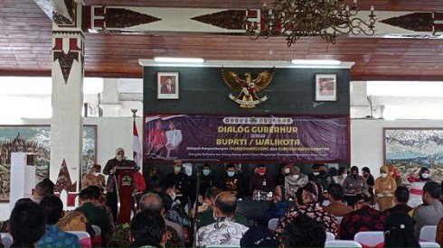 Dialog Gubernur dengan Bupati/Walikota di Kawasan Purwomanggung dan Subosukowonosraten