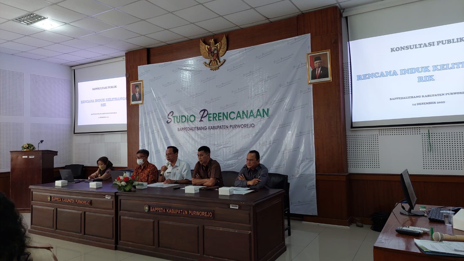 Bappedalitbang melaksanakan rapat pembahasan Rencana Induk Kelitbangan Kabupaten Purworejo