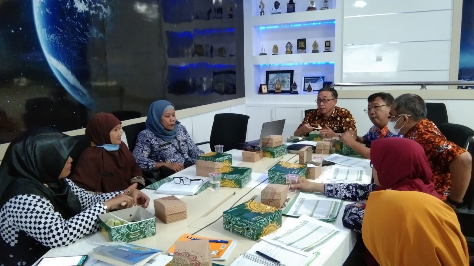 DESK LAPORAN KOMITMEN DAN PROGRES INTERVENSI  PENANGGULANGAN KEMISKINAN EKSTREM 