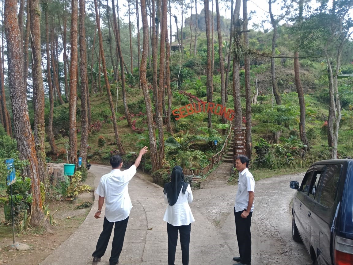 Pengembangan Atraksi-Amenitas Wisata Gunung Gajah & Sibutrong di Pandanrejo